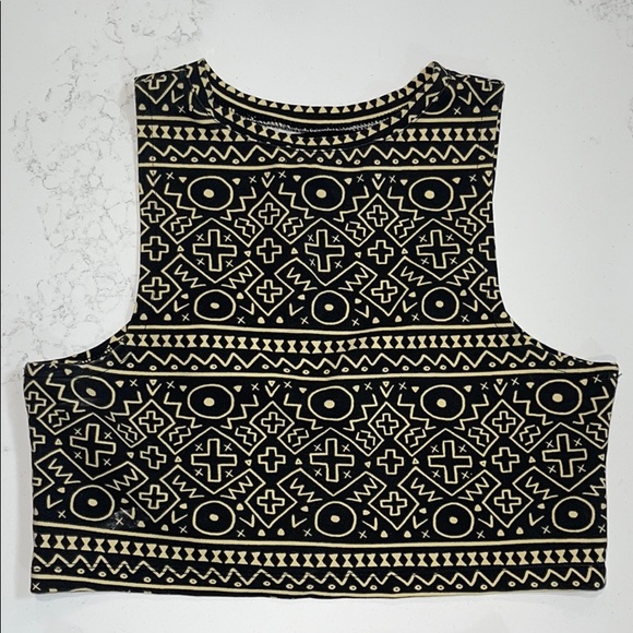 Rebel Robe - Picture 2 of 3